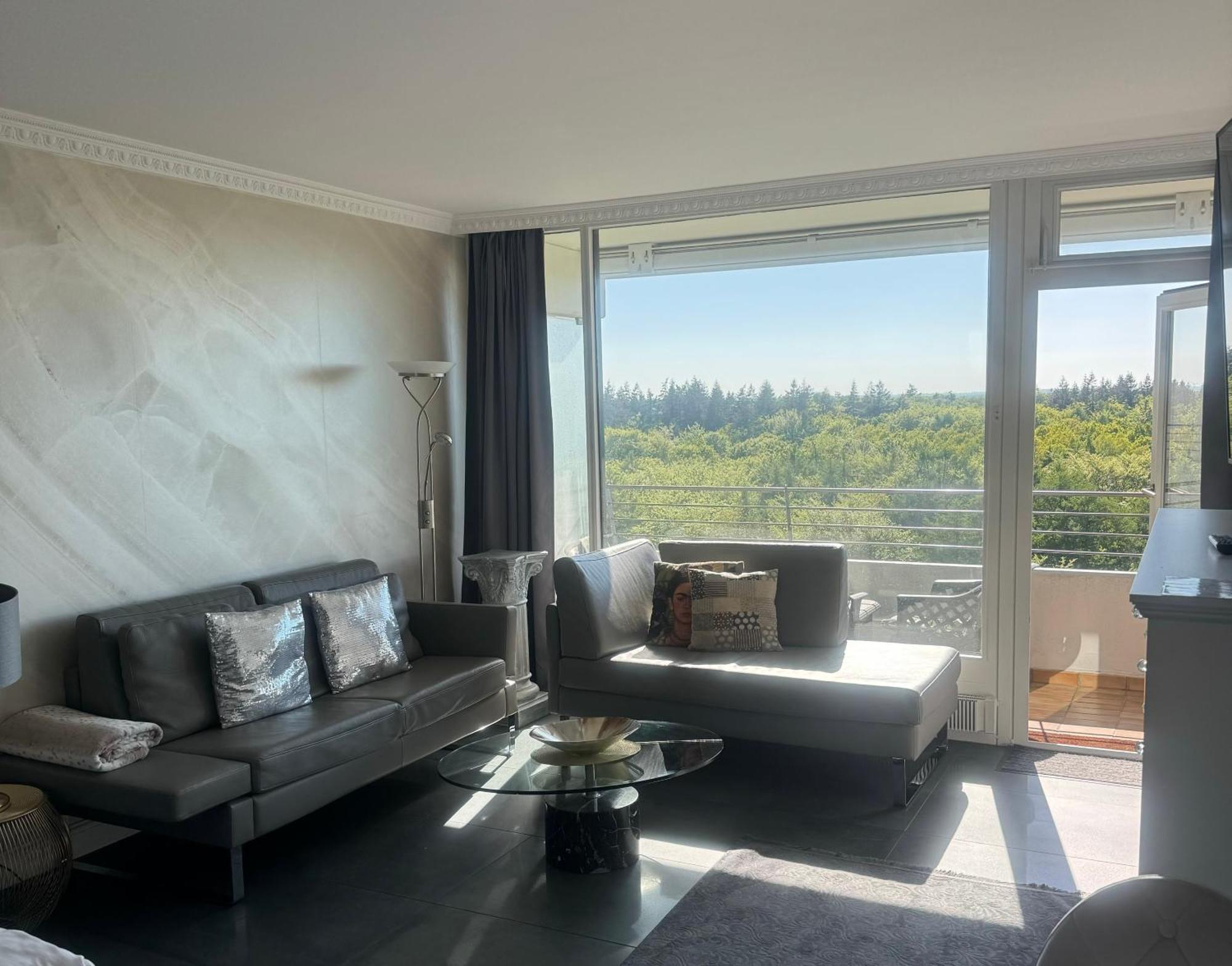 Tiffanys Ferienapartments In Der Privatresidenz Des Plaza Premium Hotel Timmendorfer Strand Exteriör bild